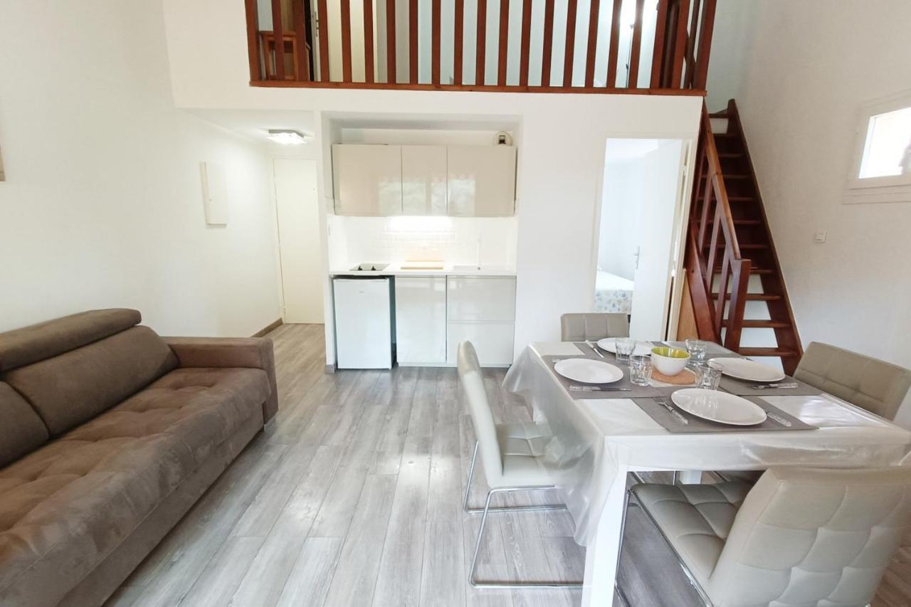 Spacious Sea View Apart At 50M From The Beach Бандоль Экстерьер фото